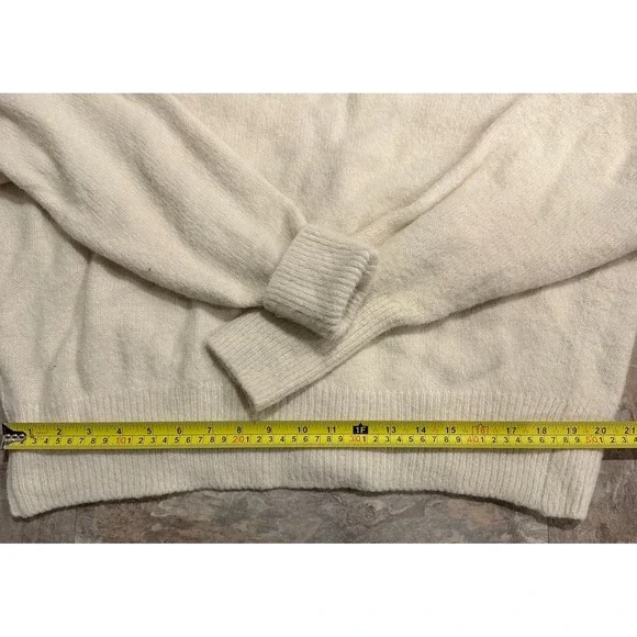 Urban Outfitters Thea Fuzzy Knit Slouchy Cardigan Sweater Women's XS Oversized - Picture 9 of 10